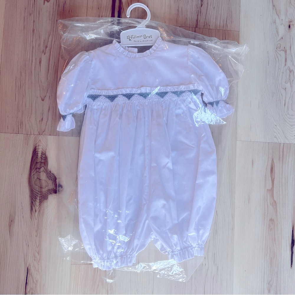 Feltman Brothers Smocked Girls Blue and White Romper 18 months NWT